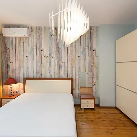 Krum's Knyaz Boris One Bedroom Modern Central *