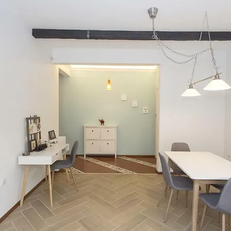 Krum's Knyaz Boris One Bedroom Modern Central Apartment *